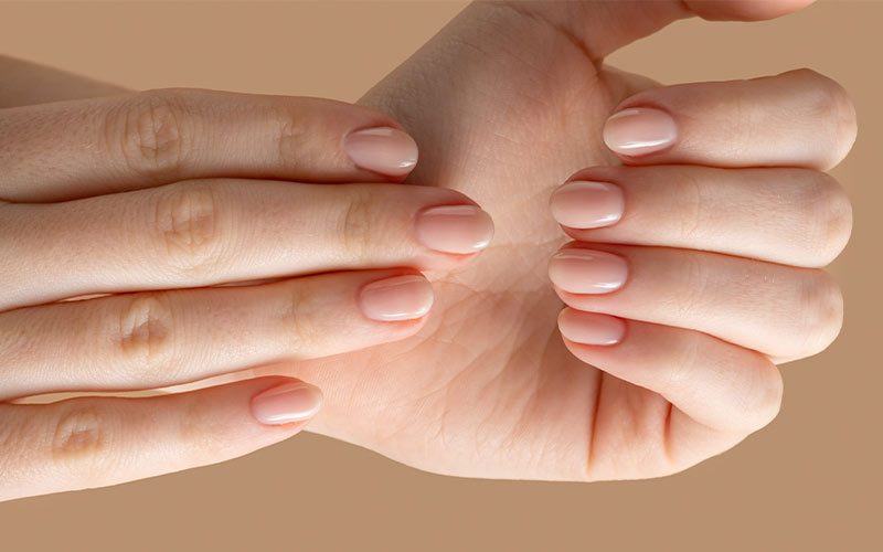 ژلیش چیست؟ تفاوت ژلیش و لمینت ناخن