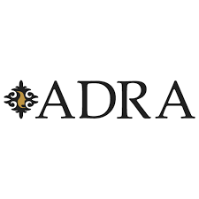 معرفی برند آدرا (Adra): ترکیب هنر آرایش و علم مراقبت از پوست